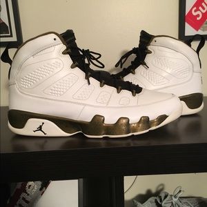 Jordan 9 Salute